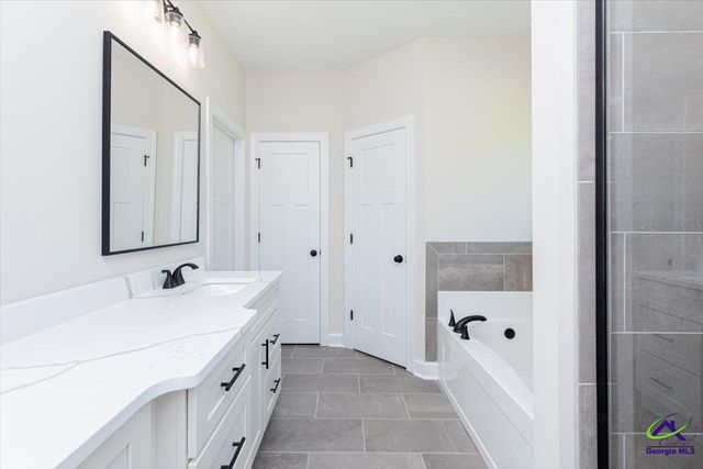 421 Cannon Point Drive, Bonaire, GA 31005