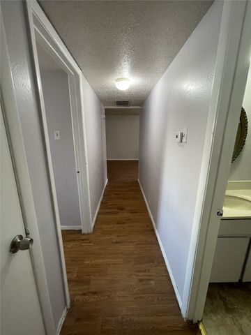 1809 Roman Road A, Grand Prairie, TX 75050