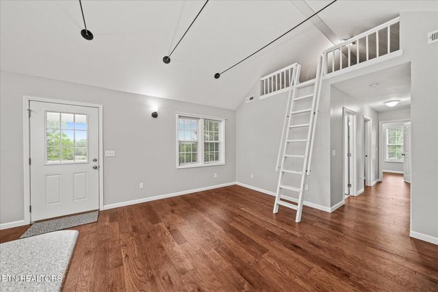 1447 Dykes Rd, Crossville, TN 38571