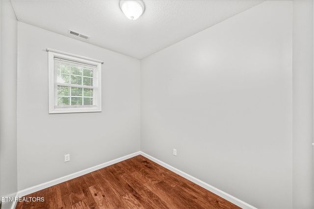 1447 Dykes Rd, Crossville, TN 38571