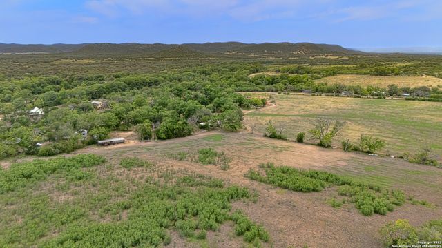 6671 Ranch Rd 1120, Rio Frio, TX 78879