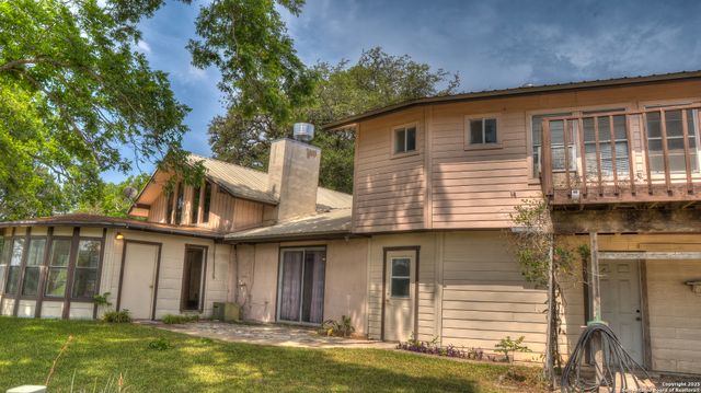 6671 Ranch Rd 1120, Rio Frio, TX 78879