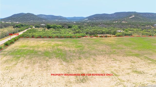 6671 Ranch Rd 1120, Rio Frio, TX 78879