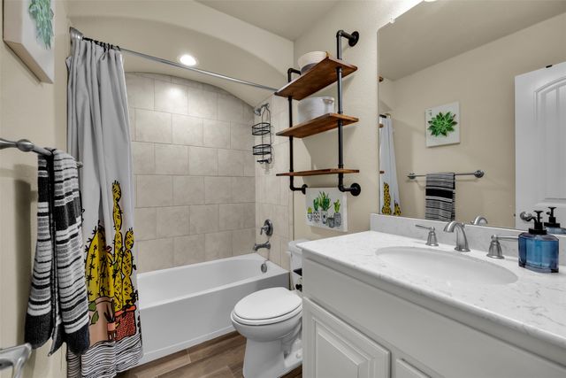 2822 Palmerston Drive, Midlothian, TX 76065