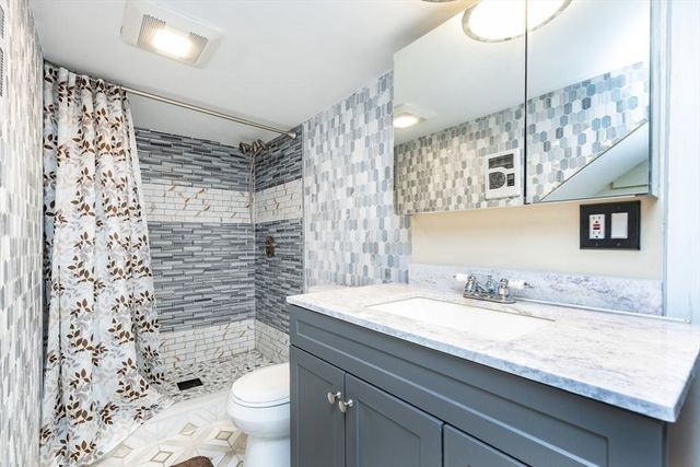 165 Astle St, Tewksbury, MA 01876