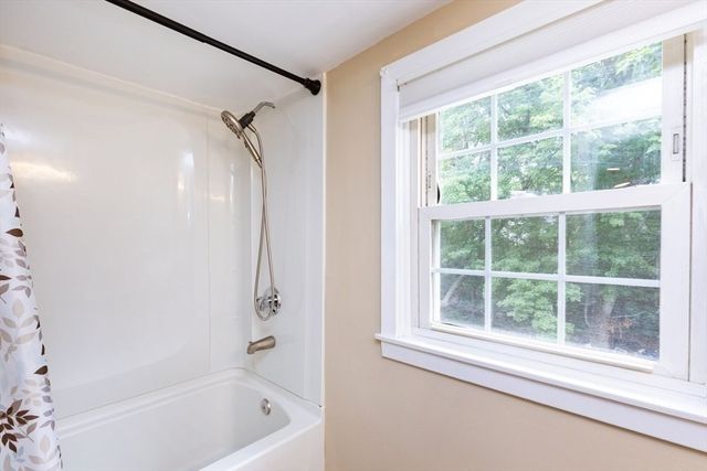 165 Astle St, Tewksbury, MA 01876
