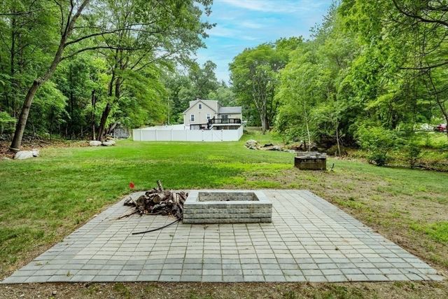 165 Astle St, Tewksbury, MA 01876