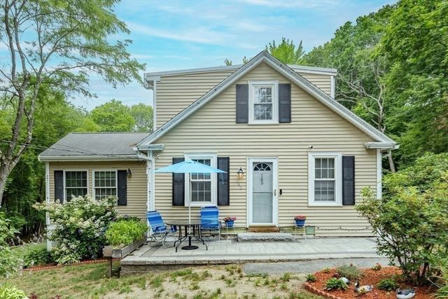 165 Astle St, Tewksbury, MA 01876