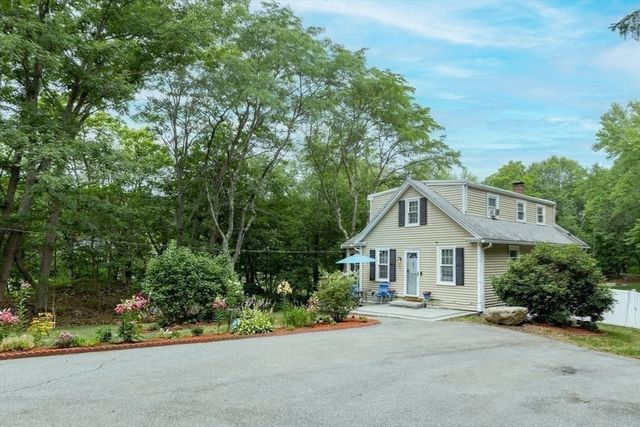 165 Astle St, Tewksbury, MA 01876