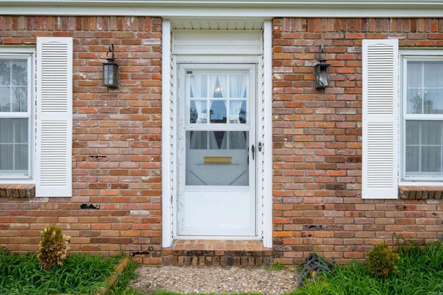 1801 OLD FORGE Drive, Little Rock, AR 72227