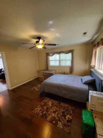 1637 WHITEWOOD DRIVE, Clearwater, FL 33756