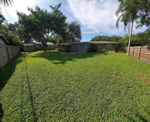 1637 WHITEWOOD DRIVE, Clearwater, FL 33756