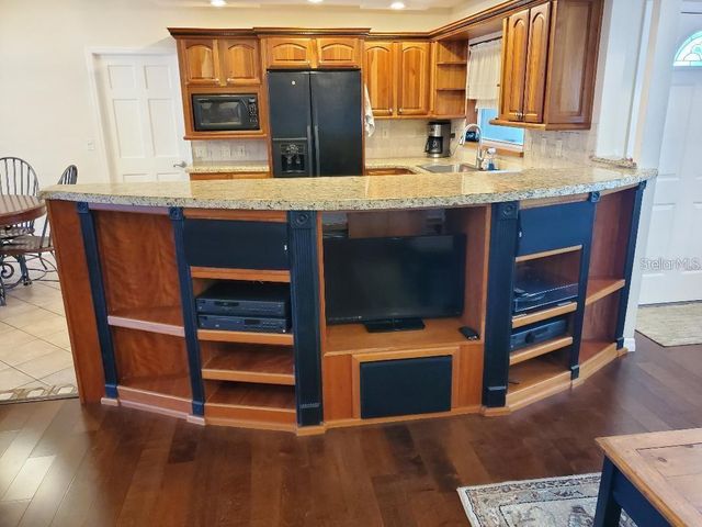 1637 WHITEWOOD DRIVE, Clearwater, FL 33756