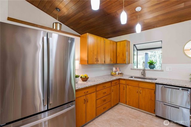 5161 NW Eldorado Boulevard, Bremerton, WA 98312