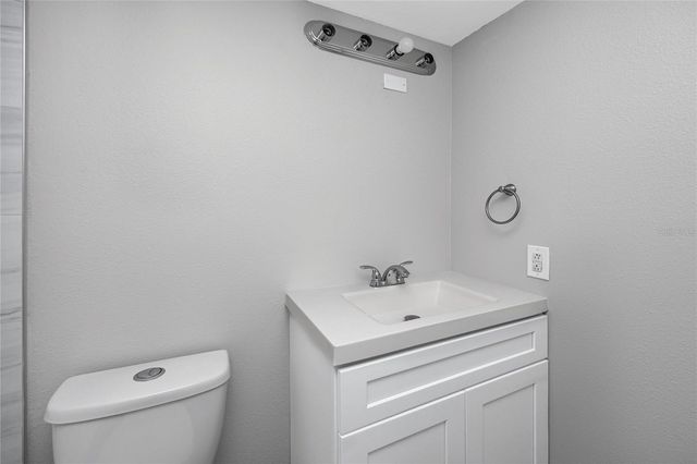 8345 13TH STREET N B, St Petersburg, FL 33702