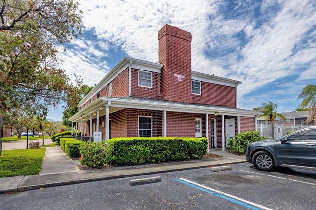 8345 13TH STREET N B, St Petersburg, FL 33702