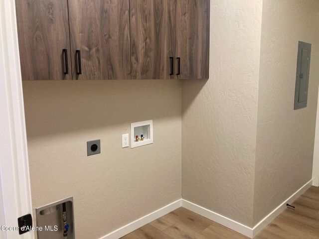 7400 N Breaux DR, Coeur D'alene, ID 83815