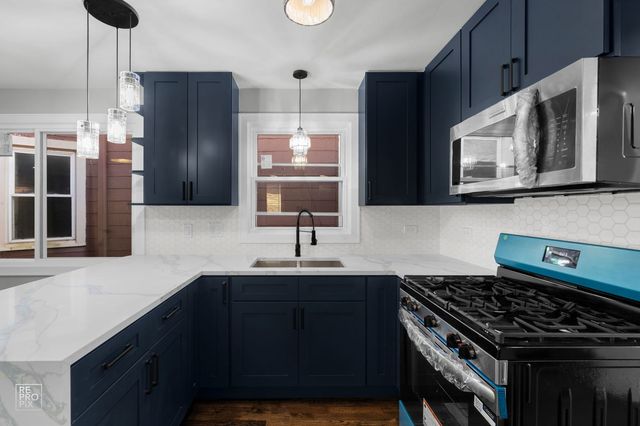 6554 S Laflin Street, Chicago, IL 60636