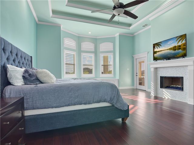 6209 Lago Vista Dr, Corpus Christi, TX 78414