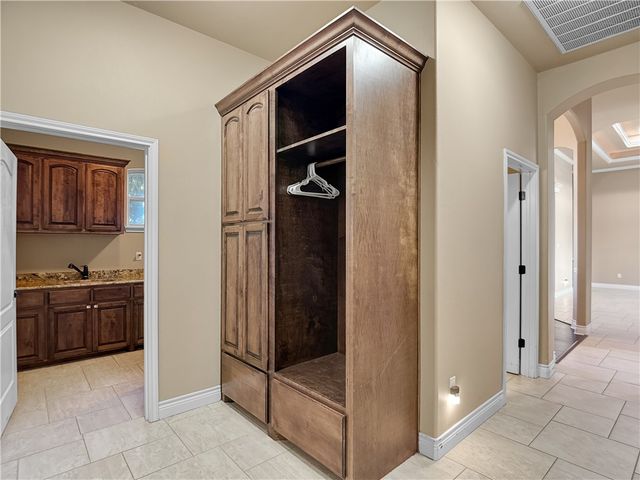 6209 Lago Vista Dr, Corpus Christi, TX 78414