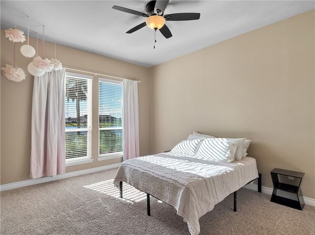 6209 Lago Vista Dr, Corpus Christi, TX 78414