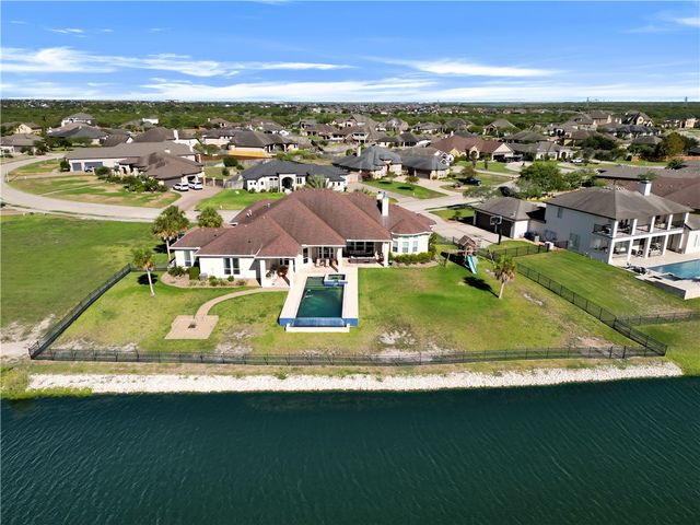 6209 Lago Vista Dr, Corpus Christi, TX 78414