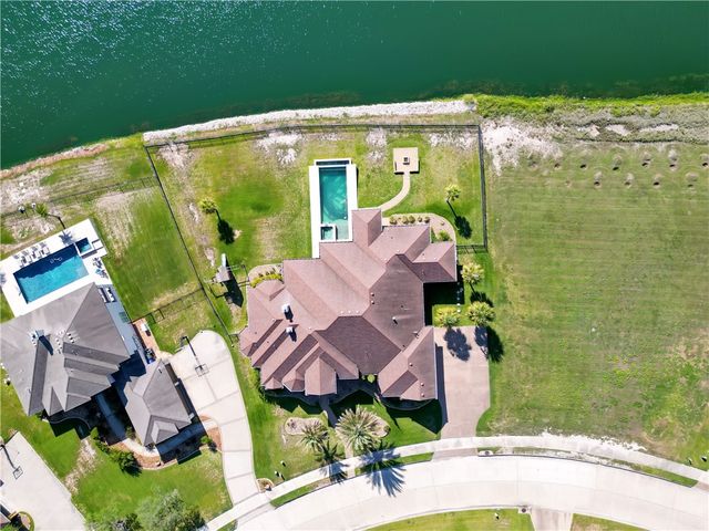 6209 Lago Vista Dr, Corpus Christi, TX 78414