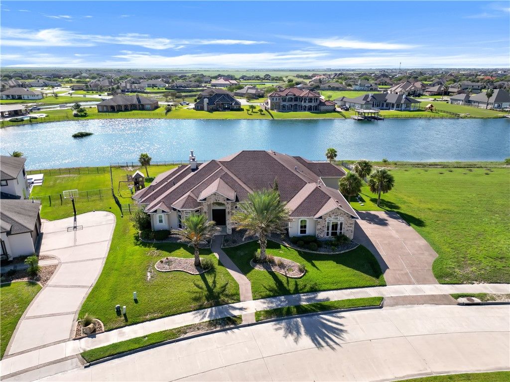 6209 Lago Vista Dr, Corpus Christi, TX 78414