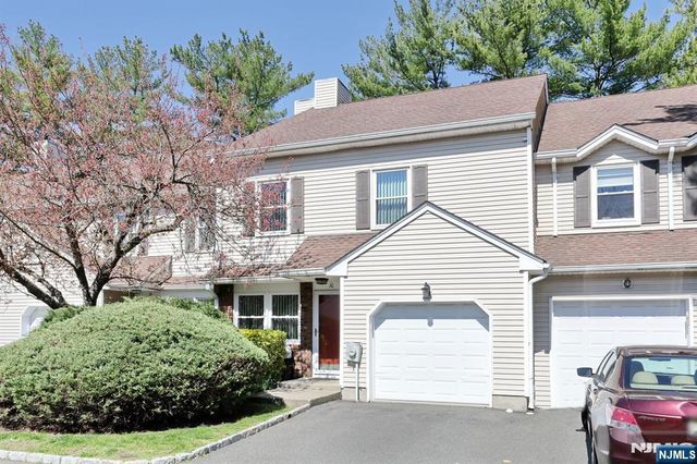 10 Chris Court, Fair Lawn, NJ 07410