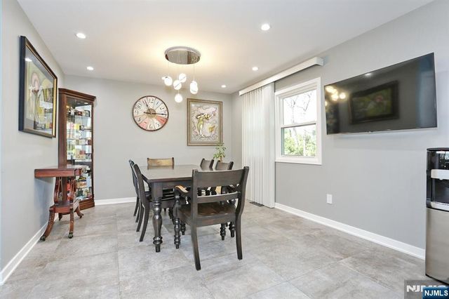10 Chris Court, Fair Lawn, NJ 07410