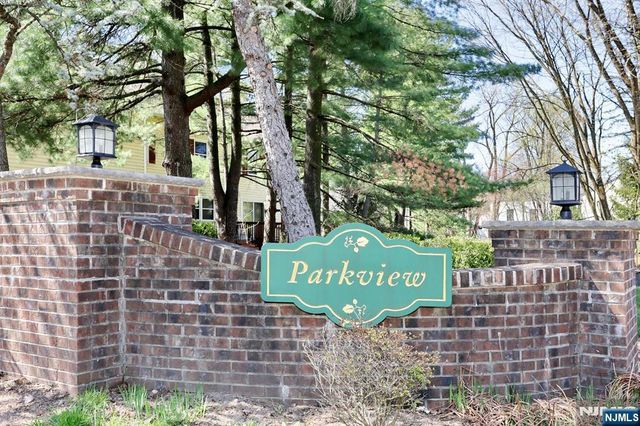 10 Chris Court, Fair Lawn, NJ 07410