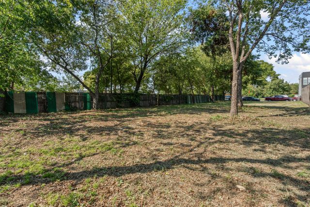 1417 S Jennings Avenue, Fort Worth, TX 76104