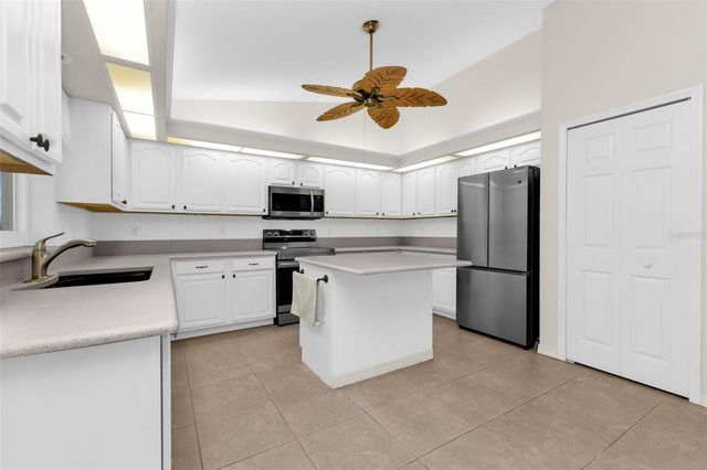 18939 AYRSHIRE CIRCLE, Port Charlotte, FL 33948