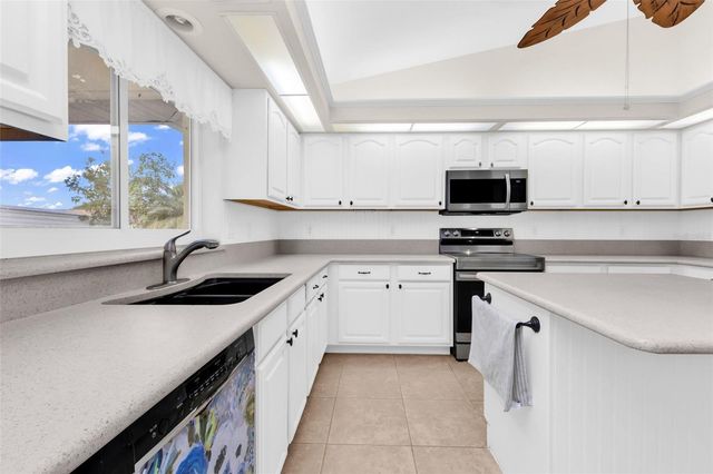 18939 AYRSHIRE CIRCLE, Port Charlotte, FL 33948