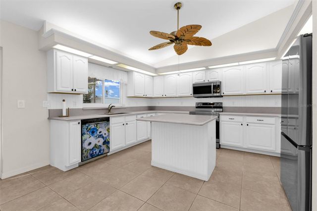 18939 AYRSHIRE CIRCLE, Port Charlotte, FL 33948