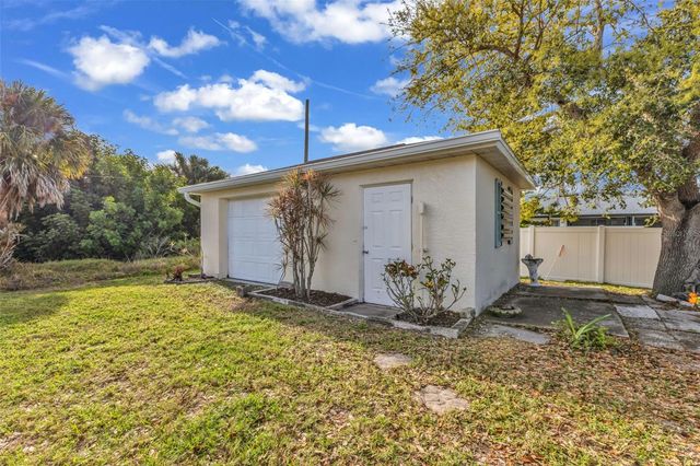 18939 AYRSHIRE CIRCLE, Port Charlotte, FL 33948