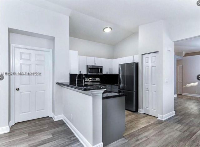 1213 SW 46th Way, Deerfield Beach, FL 33442