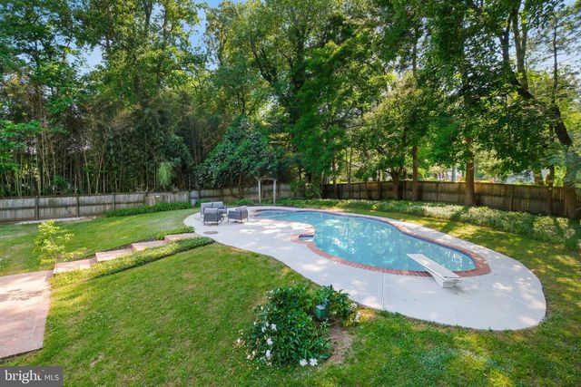 12718 MEADOWOOD DR, Silver Spring, MD 20904