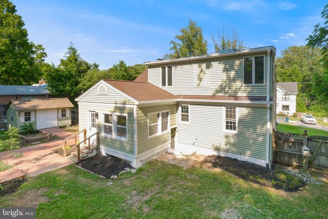 12718 MEADOWOOD DR, Silver Spring, MD 20904