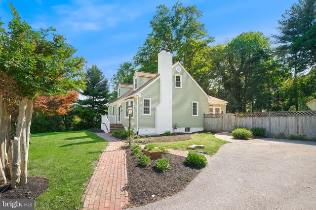 12718 MEADOWOOD DR, Silver Spring, MD 20904