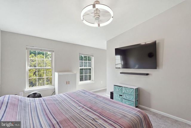 44040 GALA CIR, Ashburn, VA 20147