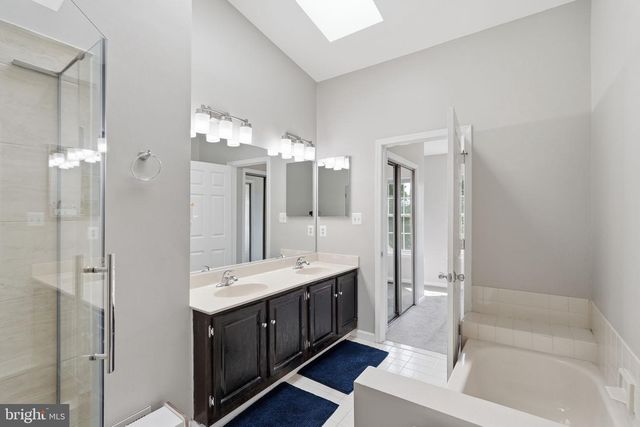 44040 GALA CIR, Ashburn, VA 20147