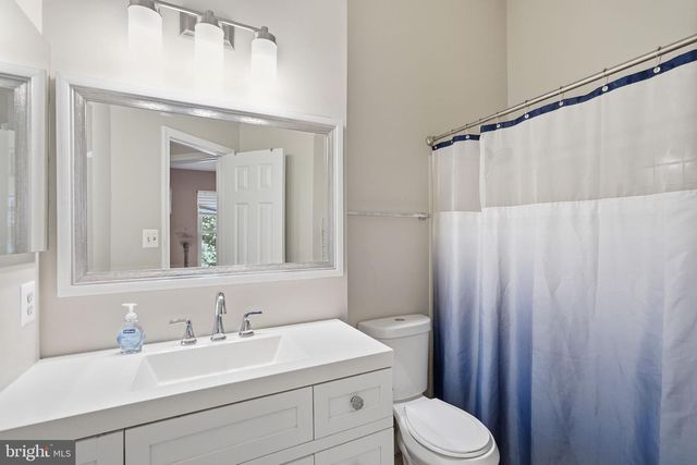 44040 GALA CIR, Ashburn, VA 20147