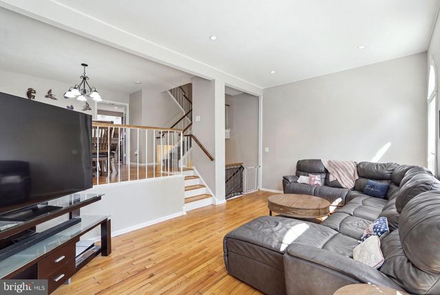 44040 GALA CIR, Ashburn, VA 20147