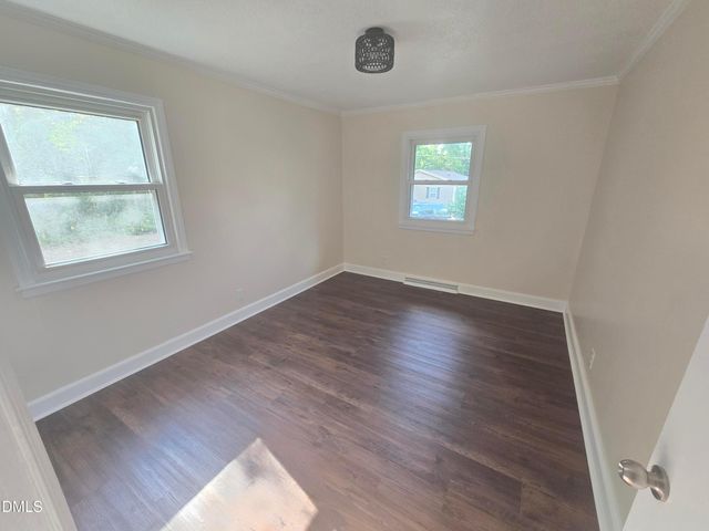 438 Dudley Street, Burlington, NC 27217