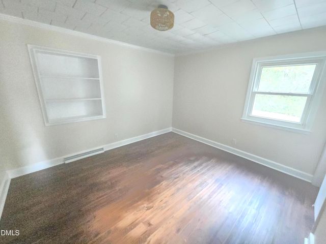 438 Dudley Street, Burlington, NC 27217