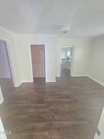 438 Dudley Street, Burlington, NC 27217