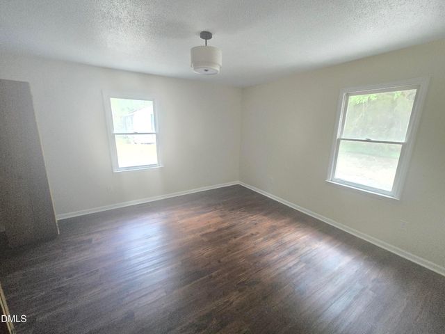 438 Dudley Street, Burlington, NC 27217