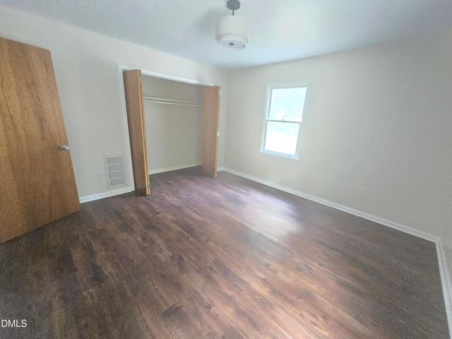 438 Dudley Street, Burlington, NC 27217
