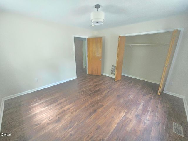 438 Dudley Street, Burlington, NC 27217